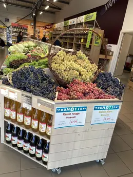 242-biocoop-valserine-bio-raisin-local-fruit-legume-saison.webp
