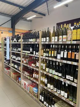 242-biocoop-valserine-bio-vin-cave-local-bouteille-verre.webp